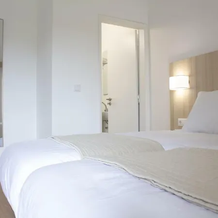 Up Hmb Hotel Fermentelos